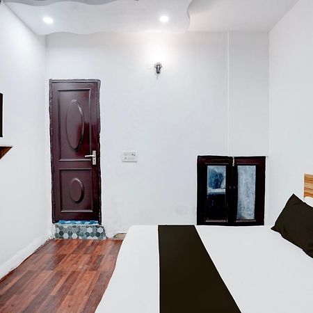 Hotel O Le Empire Stay House New Delhi Exterior photo